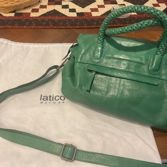 Latico Roam crossbody - Picture 5 of 8